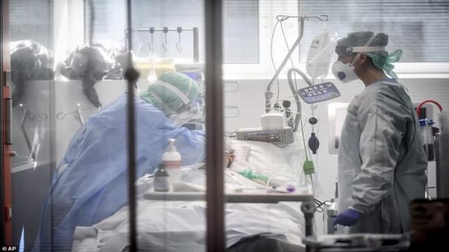 روبرتاج مؤثر: في مستشفيات روما “الكوابيس تأتي في الليل”