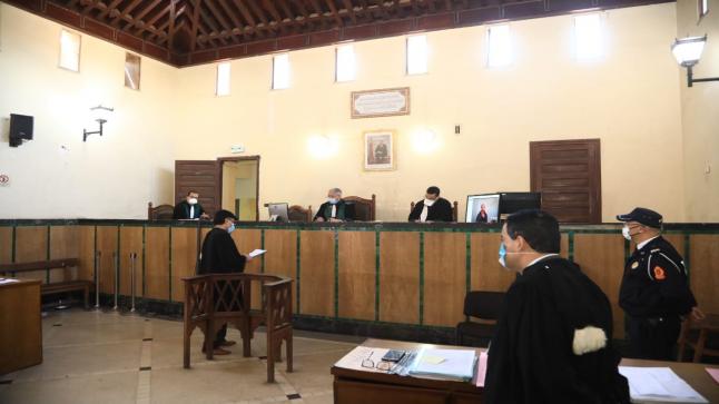 المحكمة تُدين موظفا جماعيا بالسجن النافذ والغرامة لإساءته للذات الالهيه والرسل