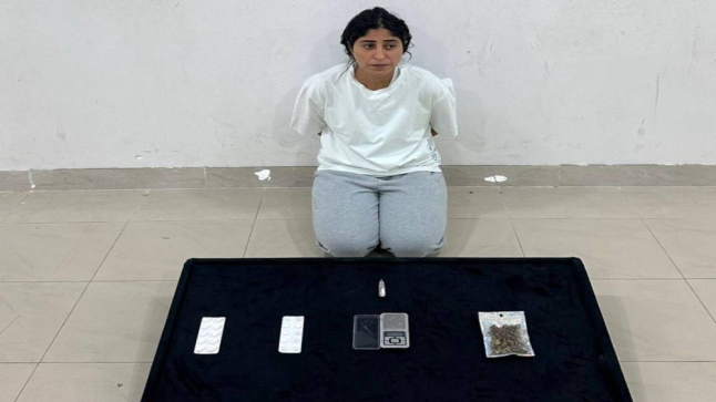 اعتقال فنانة عربية شهيرة بسبب الاتجار في الماريخوانا والكوكايين..