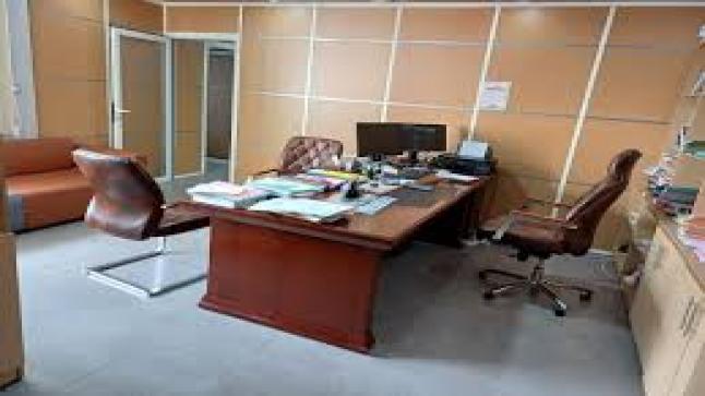 إعلان.. مكتب مجهّز للكراء في قلب مدينة وجدة