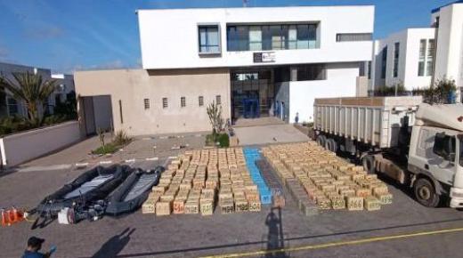 مراكش.. إجهاض محاولة تهريب 17طنا و740 كيلوغراما من مخدر الشيرا..