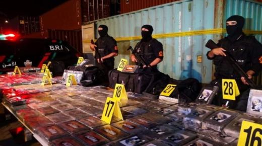 الأمن يحبط محاولة تهريب أقراص مهلوسة كانت مخبأة في علب لأكل القطط..