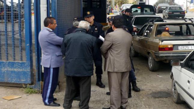 خطير .. مهرّب يصيب جمركيا بجروح بواسطة سكين بمعبر بني أنصار