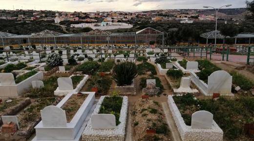 من داخل مقبرة اسلامية .. حفّار قبور يغتصب فتاة مغربية عالقة بمليلية المحتلة