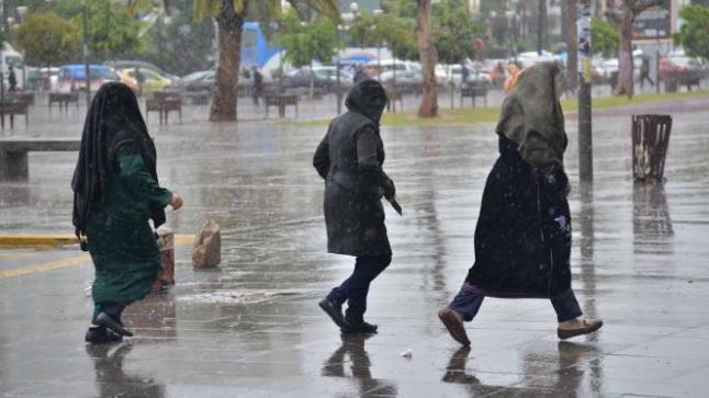 الأرصاد الجوية تحذّر من أمطار قويّة على مستوى جهة الشرق خاصة ..
