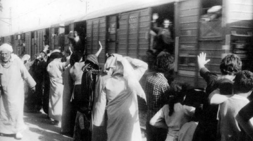  المغاربة ضحايا الطرد التعسفي من الجزائر يتمسكون بالحق