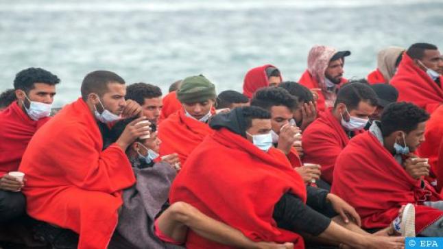 ايقاف 6 أشخاص يتزعمون شبكة لتنظيم الهجرة السرية والاتجار بالبشر￼