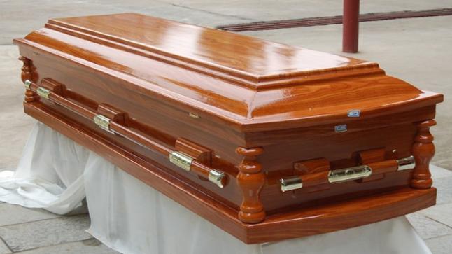 استبدال جثامين المغاربة المتوفين بالخارج.. وزير الخارجية يدخل على الخط..