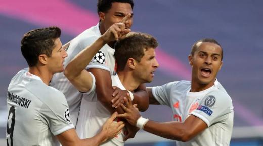 بايرن ميونيخ ينتصر على فريق برشلونة بـ 8 أهداف مقابل هدفين ويبلغ نصف النهائي..