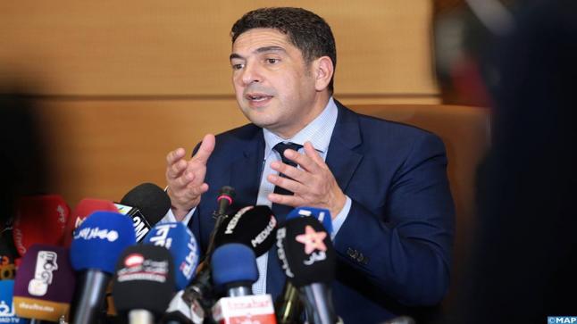 وزير التربية الوطنية يشرع في اشهار الورقة الحمراء في وجه عدد من مسؤولي الوزارة..