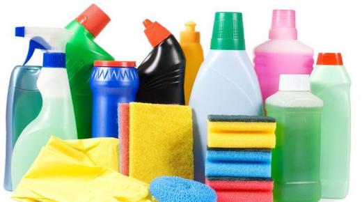 خطير..باحثون ينصحون بعدم خلط ماء جافيل بالخل..