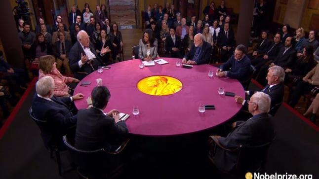 ضمن جلسة حوارية ممتعة..العلماء الفائزون بـ”نوبل” ما بين العقلانية والغرائبية وتحفيز المجتمع