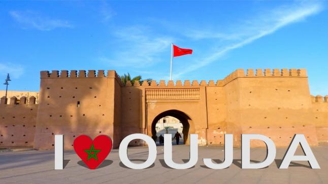 طلب وضع مجسم (I love oujda) على مكتب رئيس جماعة وجدة