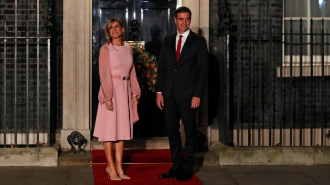 رئيس وزراء إسبانيا “يدرس” تقديم استقالته بعد فتح تحقيق ضد زوجته بتهمة استغلال النفوذ والفساد