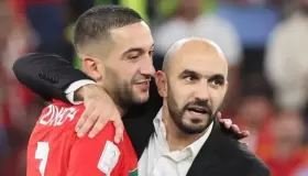 الركراكي  يبرمج رحلة إلى تركيا من أجل عقد لقاء مع حكيم زياش لمناقشة مستقبله مع “أسود الأطلس”..