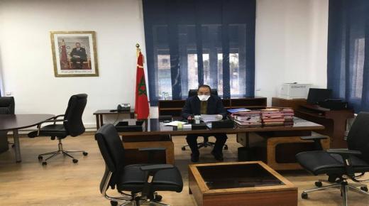 بعد تماثله للشفاء من وباء “كورونا”.. اعمارة يستأنف عمله من مكتبه بالوزارة