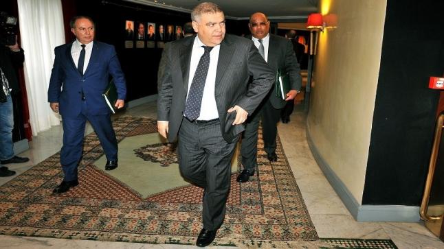لهذه الأسباب..وزارة الداخلية تُقرّرإيقاف جميع الصفقات وعملية بيع العقارات والممتلكات الجماعية..