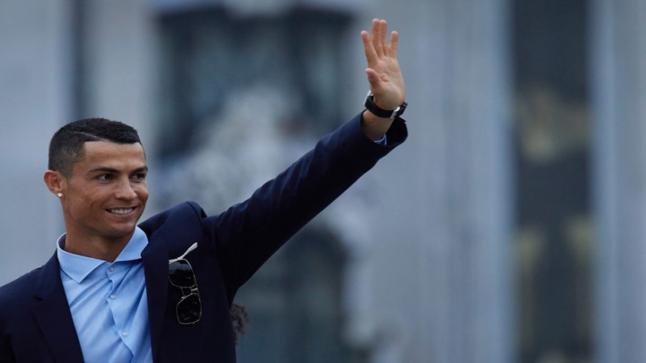 رونالدو يتحدث عن موعد اعتزاله.. “رحلتي كانت رائعة”..
