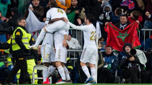 في “كلاسيكو” مثير.. ريال مدريد يفوز على برشلونة ويتصدر “الليغا”