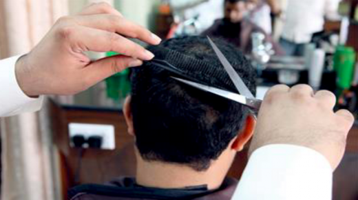 في ظل الجائحة..أرباب صالونات الحلاقة والتجميل يرفعون معاناتهم إلى رئيس الحكومة..