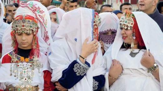 المتحدثون بالأمازيغية في المغرب يخشون اندثار لغتهم￼