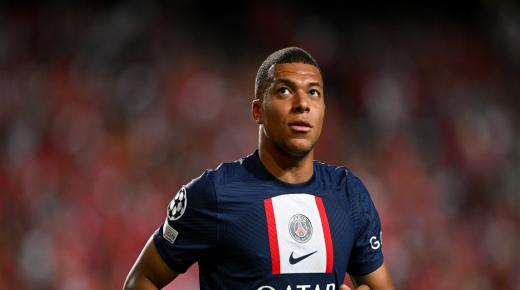 حكيمي وراء تهور مبابي أمام بريست￼