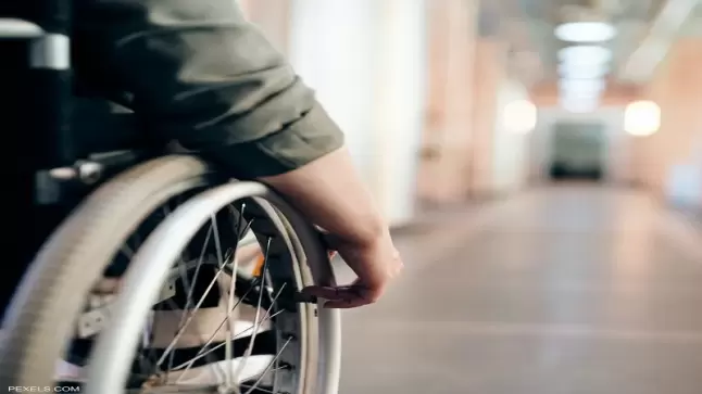 لامبالاة الحكومة تخرج ذوي الاحتياجات الخاصة للاحتجاج أمام البرلمان