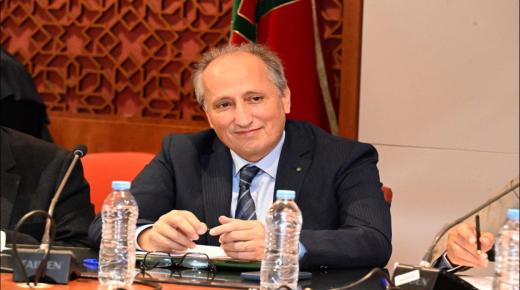 برادة يعد النقابات التعليمية بتنفيذ الاتفاق وبنود النظام الأساسي