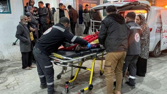 بعد قضائه شهراً في غزة.. “طبيب الفقراء” المغربي يصف ما يجري فيها بـ”وصمة عار”