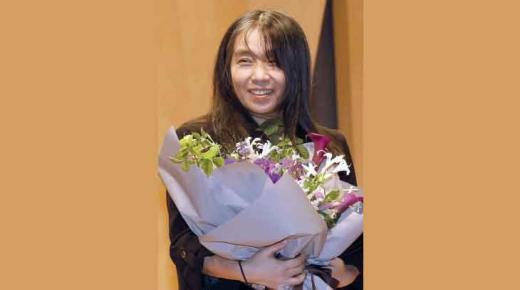 الفائزة بنوبل الآداب تأمل ألا «تتغير» حياتها كثيرا بعد الجائزة