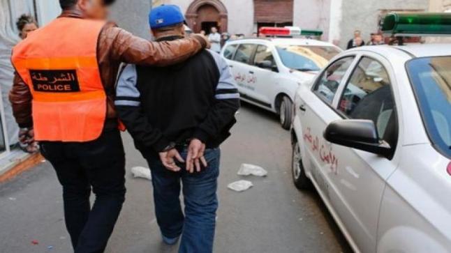 توقيف شخص للاشتباه في تورطه في السرقة من داخل محلات تجارية باستعمال مفاتيح مزورة..