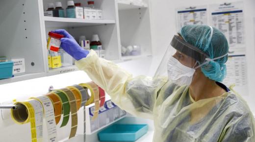 هل لقاح “أسترازينيكا” غير فعال لكبار السن؟