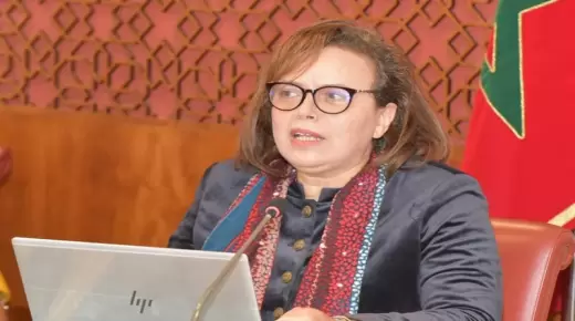 عواطف حيار تسعى لـ”إخماد” الأصوات الغاضبة داخل وزارتها