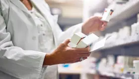 قانون جديد يضبط سوق الأدوية.. غرامات تصل إلى 100 مليون سنتيم