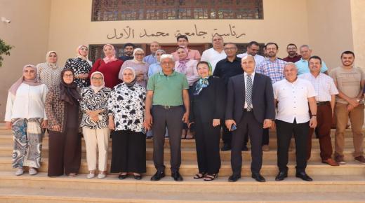 أطر مديرية الموارد البشرية بالوزارة يؤطرون دورة تكوينية بجامعة وجدة حول “تدبير المناصب المالية ومباريات التوظيف”..