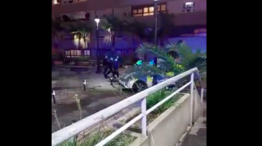 مقتل مساعد كنسي وإصابة آخرين بينهم كاهن في هجوم بالساطور في إسبانيا￼