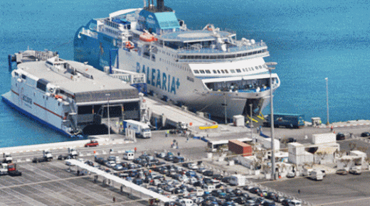 الحكومة تُحمّل غلاء أسعار تذاكر النقل البحري إلى أزمة المحروقات..