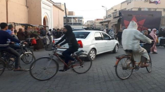 وزارة الداخلية تشجع المغاربة على استعمال الدراجة الهوائية في تنقلاتهم اليومية