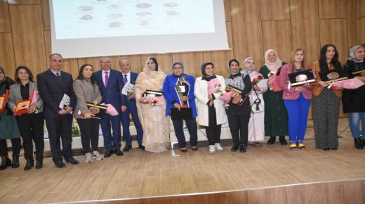 جامعة محمد الاول وجدة تحتفي برائدات المشهد الإعلامي المغربي..صور