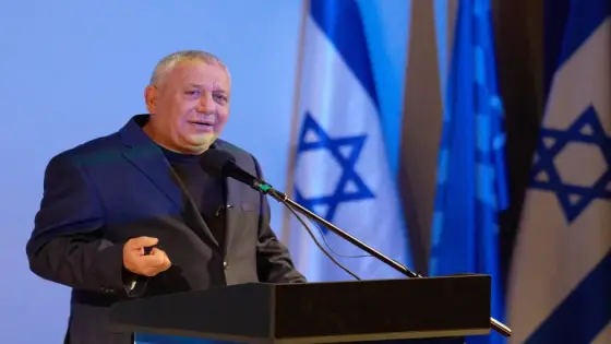 غادي آيزنكوت .. “جنرال سياسي” من أصول مغربية يفوز في الإنتخابات الإسرائيلية..