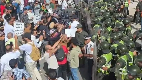 الاحتجاجات على تردي الوضع الصحي تصل إلى البرلمان..