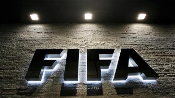 “الفيفا” تتخلى عن خطة بيع حصة من حقوقها التجارية بعد اعتراضات واسعة