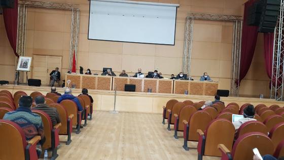 مجلس جماعة وجدة يصادق بالأغلبية على آخر ميزانية..