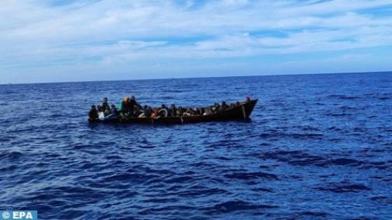 الداخلة.. عناصر من القوات المسلحة الملكية تقدم المساعدة لـ 104 مرشحين للهجرة غير النظامية