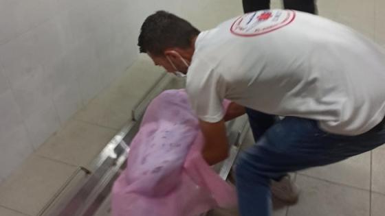 مُرعب..تقرير التشريح الطبي يحسم في اشتباه قتل طفل لأمه بسبب لعبة “فري-فاير” ..