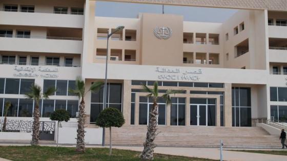 البلوكاج بمكتب قاضي التوثيق بوجدة لا يزال قائما .. في ظل غياب تدخل المسؤولين القضائيين